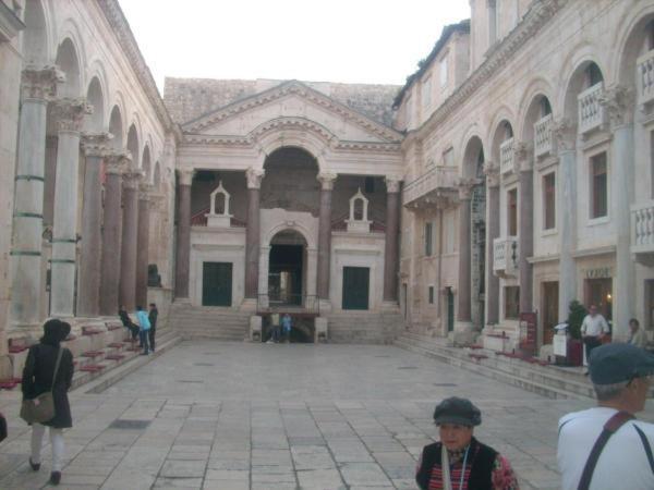 Opium Old City Apartment Split Exterior photo